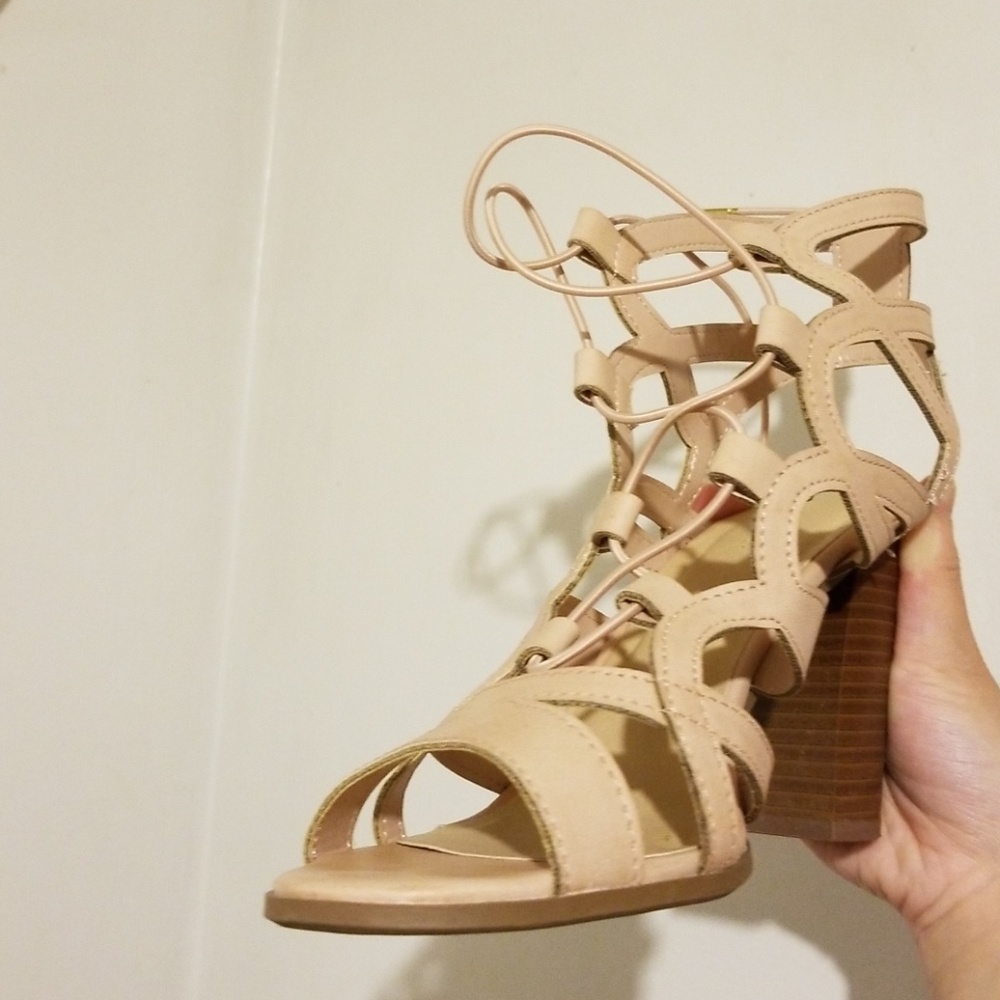 COLOR: blush/light pink high heels